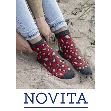 Venla Panther Socks Free Pattern Download