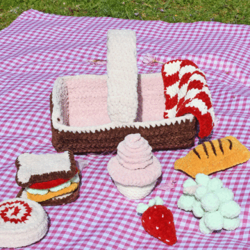 Picnic Set Crochet Along by Moonfly's Emporium in James C. Brett Flutterby Chunky